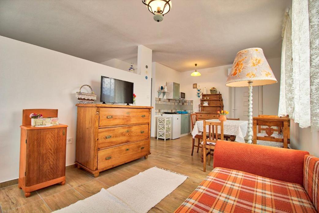 Termalkincs Vendeghaz Apartment แดมเยน ภายนอก รูปภาพ